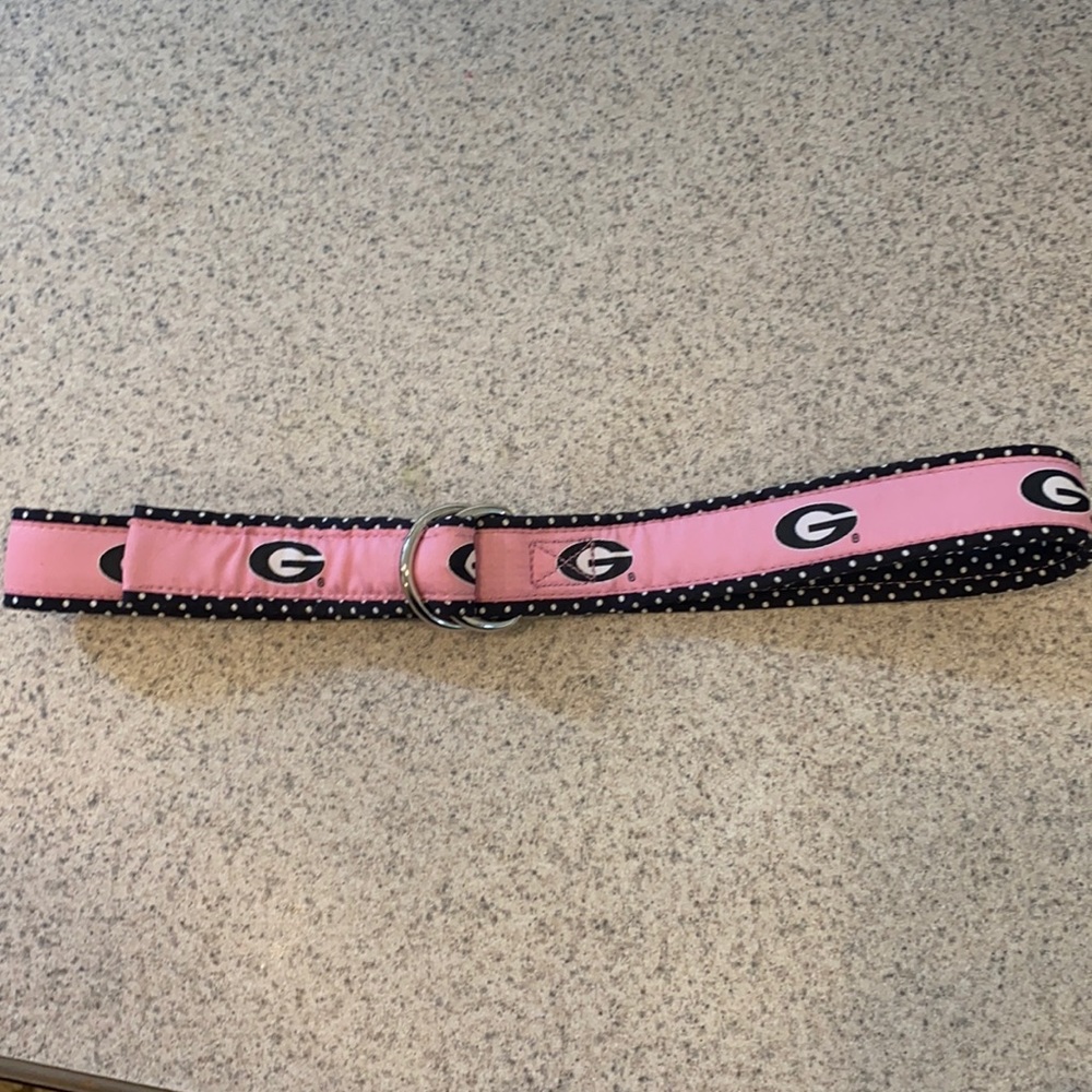 University of Georgia belt measures 35” from end to end. Moonshine brand